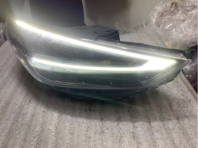 Фара передняя правая 92102G4600 HYUNDAI