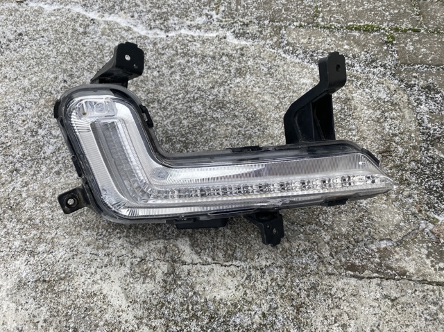 HYUNDAI 92208D7500 Фара дневного света правая в наличии Николаев