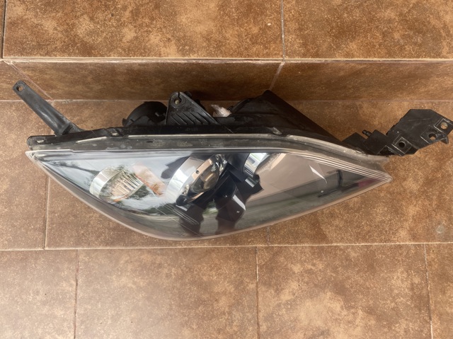 BP4K510K0D MAZDA Фара правая купить в Днепр