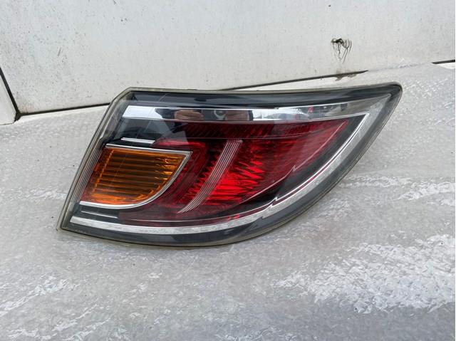 Фара задняя правая внешняя GDK151150B MAZDA