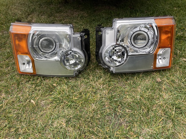 Основная фара - вставка XBC500402 LAND ROVER