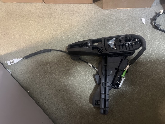 Замок задней левой двери BE8Z5426413B FORD