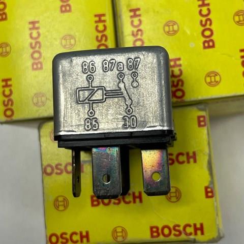 0332204202 BOSCH Реле поворотов купить в Полтава