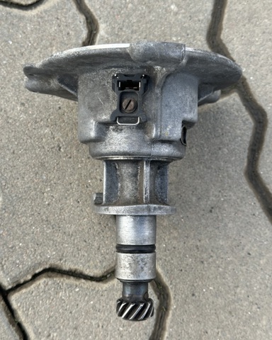 Привод распределителя зажигания A0031584401 MERCEDES