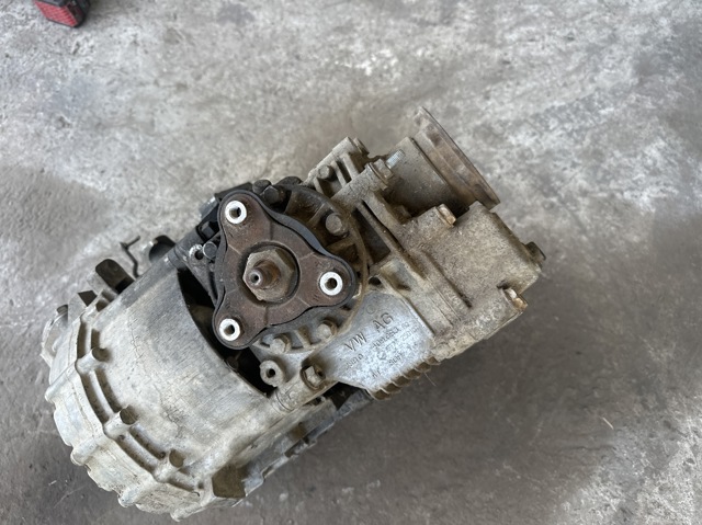 Коробка раздаточная 02M409053AQ VAG