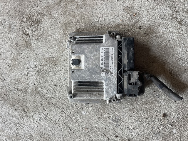 Компьютер двигателя 03G906021TG VAG
