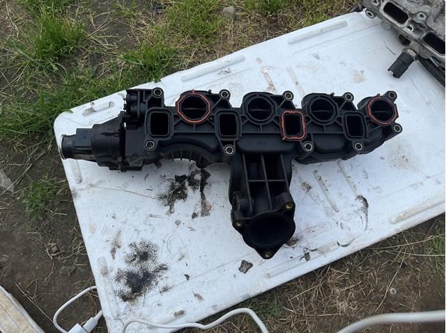03L129711AQ VAG Впускной коллектор купить в Ужгород