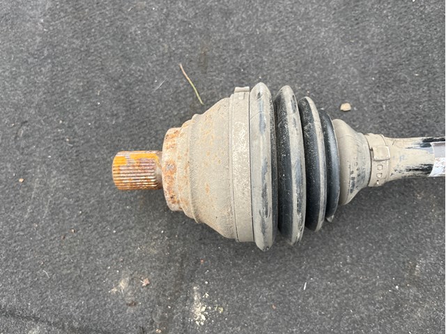 1K0407271EE VAG Левая полуось купить в Чернигов