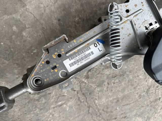 VAG 1K1419502BE Рулевая колонка в наличии Киев