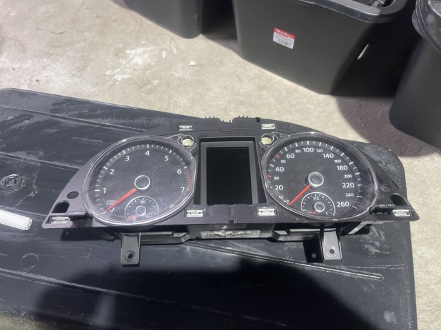 Приборная доска 3C0920871R VAG