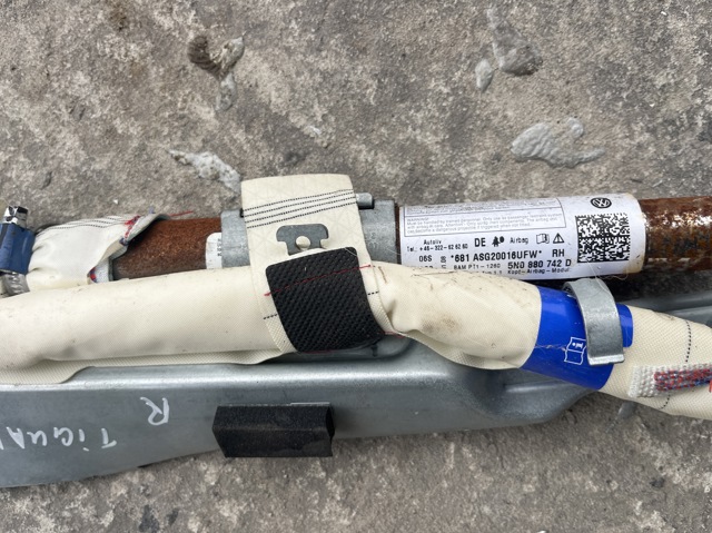 VAG 5N0880742D Подушка безопасности (AIRBAG) шторка боковая правая в наличии Кривой Рог