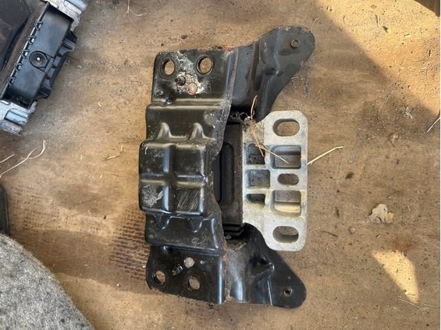 5Q0199555R VAG Подушка трансмиссии (опора коробки передач) купить в Ирпень