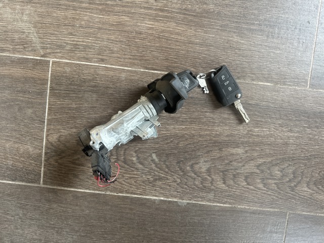 Замок зажигания, контактная группа 6RA905865 VAG