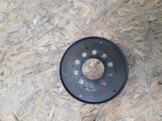 Коленвал двигателя Audi Q5