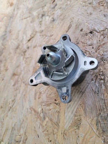 Водяной насос Киа Серато 2