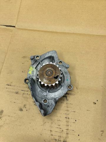 Помпа охлаждения 30725831 VOLVO