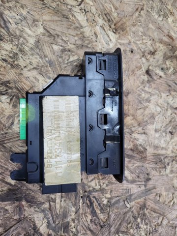 VOLVO 30739077 в наличии Ровно