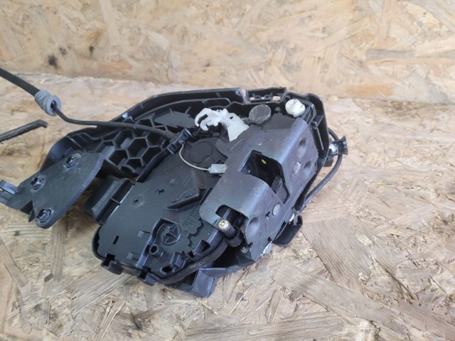 Замок задней двери, правой 31253676 VOLVO