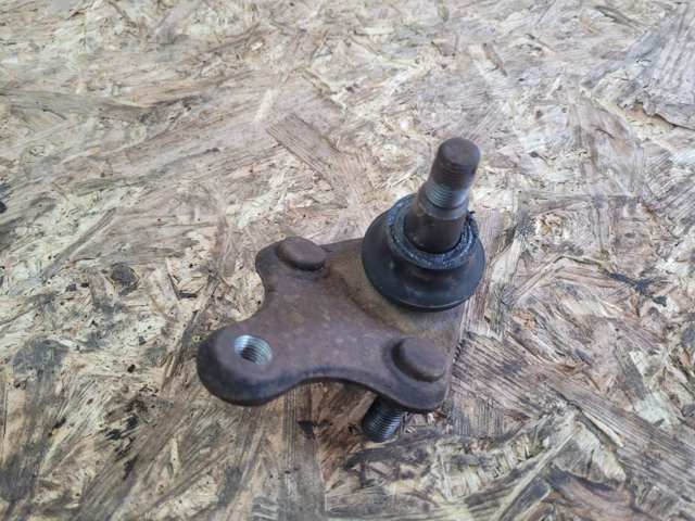 Палец шаровой нижний 4333049095 TOYOTA