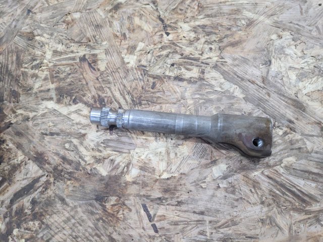 Вал рулевой колонки 4522142060 TOYOTA
