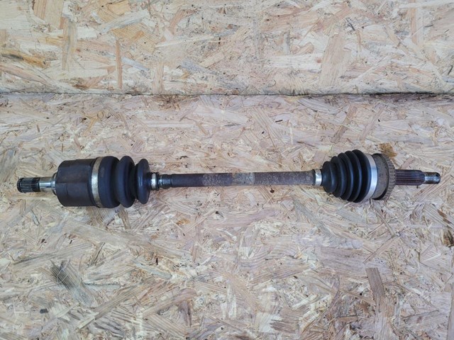 Полуось передняя левая 495012L010 HYUNDAI
