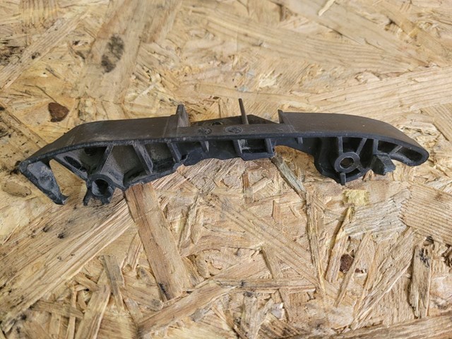 BMW 51117385349 Направляющая переднего бампера левая в наличии Чернигов