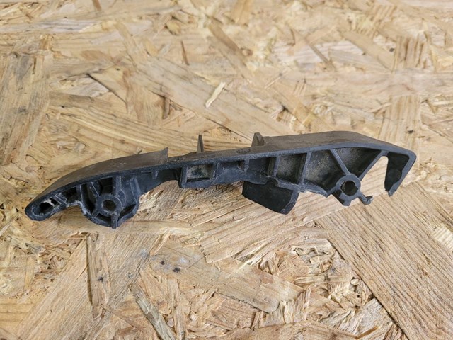 BMW 51117385350 Направляющая переднего бампера правая в наличии Украина