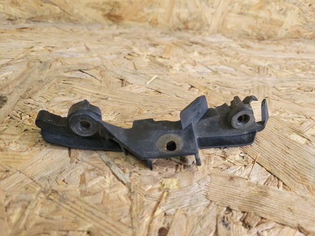 51117385350 Направляющая переднего бампера правая купить Винница