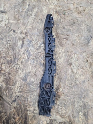 Кронштейн бампера заднего, правый 5215542021 TOYOTA