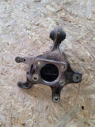 Цапфа поворотная правая 527202H000 HYUNDAI