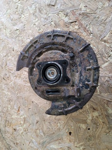 HYUNDAI 527302H000 Ступица задняя в наличии Ирпень