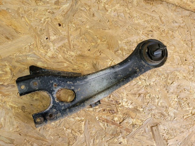 552802H000 HYUNDAI Рычаг (тяга) задней подвески продольный нижний правый купить в Львов