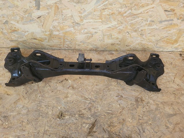 Балка задней подвески, подрамник 554053V150 HYUNDAI
