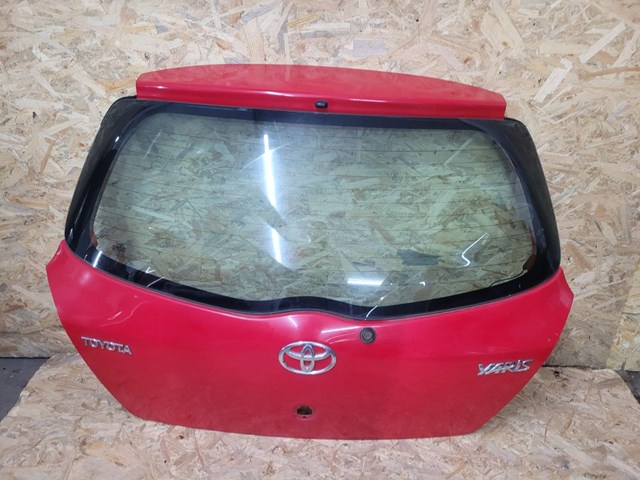 Задняя дверь 670050D030 TOYOTA