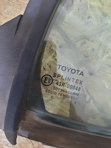 681230D050 Стекло-форточка двери задней правой купить Павлоград