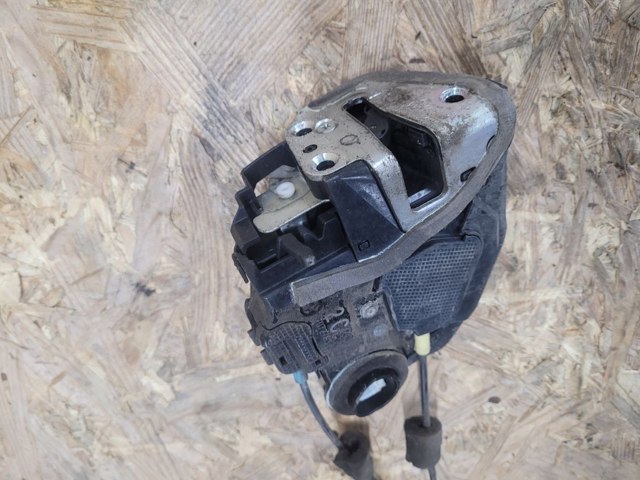 6906042021 TOYOTA Замок двери задней левой купить в Ровно
