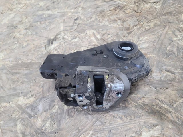 Замок крышки багажника 6911042130 TOYOTA
