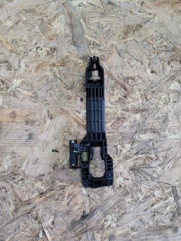 TOYOTA 6920205020 Держатель наружной ручки двери передней левой в наличии Николаев