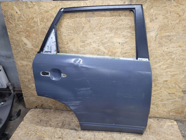 Дверь пассажирская задняя правая 770042P010 HYUNDAI