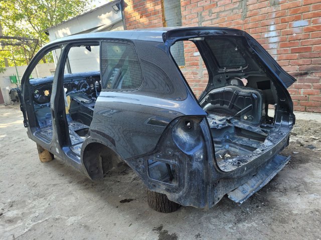 Крыло заднее правое 7P6809844B VAG