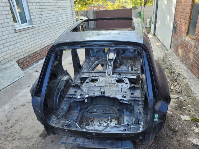 VAG 7P6813303 Панель багажного отсека задняя в наличии Каменское