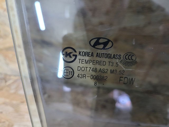 824212L210 HYUNDAI Стекло двери передней правой купить в Запорожье