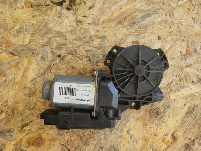 Мотор стеклоподъемника двери передней, правой 824602T010 HYUNDAI