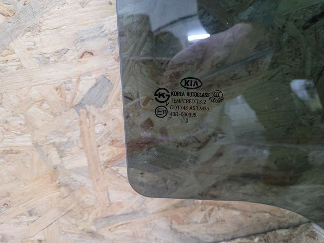 834212P010 HYUNDAI Стекло двери задней правой купить в Тернополь