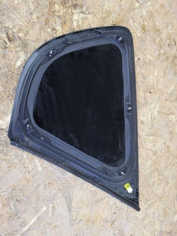 878102L110 HYUNDAI Стекло кузова (багажного отсека) левое купить в Житомир
