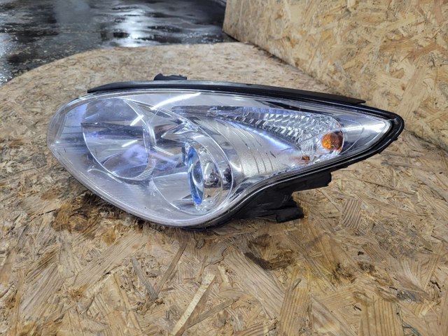 921032L120 HYUNDAI Фара левая купить в Ровно