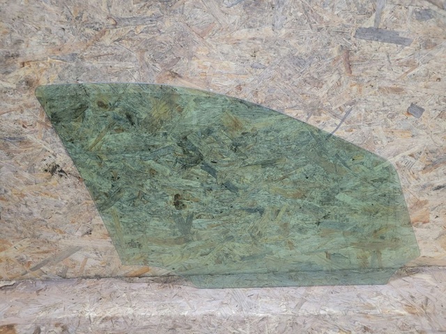 A1647250910 Стекло двери передней левой купить Николаев