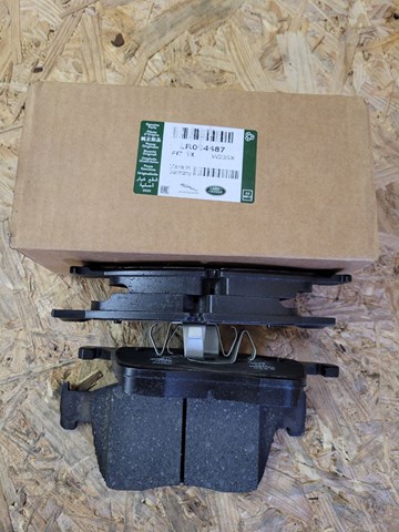 LAND ROVER LR064687 Колодки тормозные передние дисковые в наличии Ровно