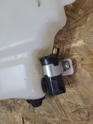 Насос электроомывателя заднего MB358361 MITSUBISHI