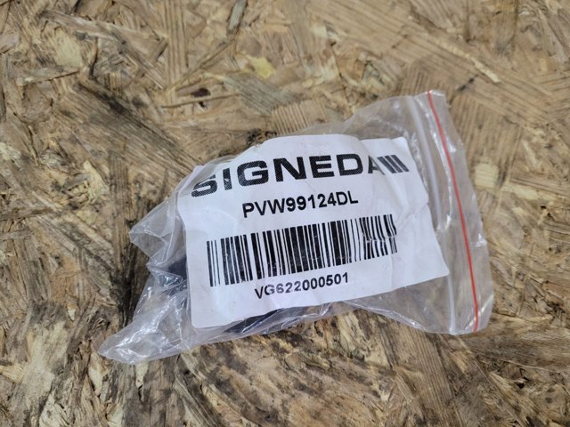 Крышка форсунки омывателя фары передней PVW99124DL SIGNEDA